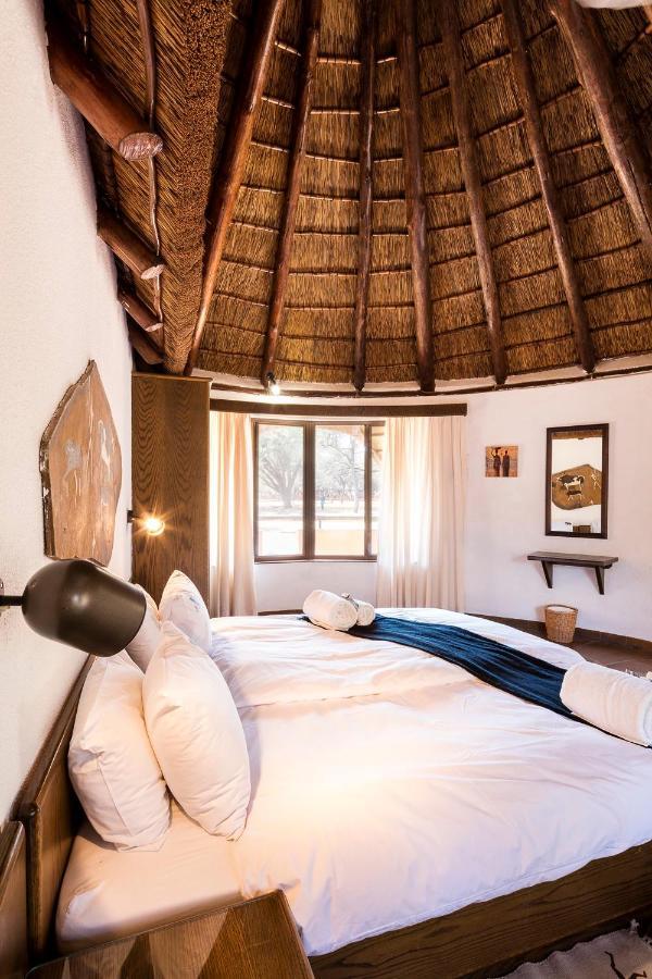 Omaruru Game Lodge Buitenkant foto