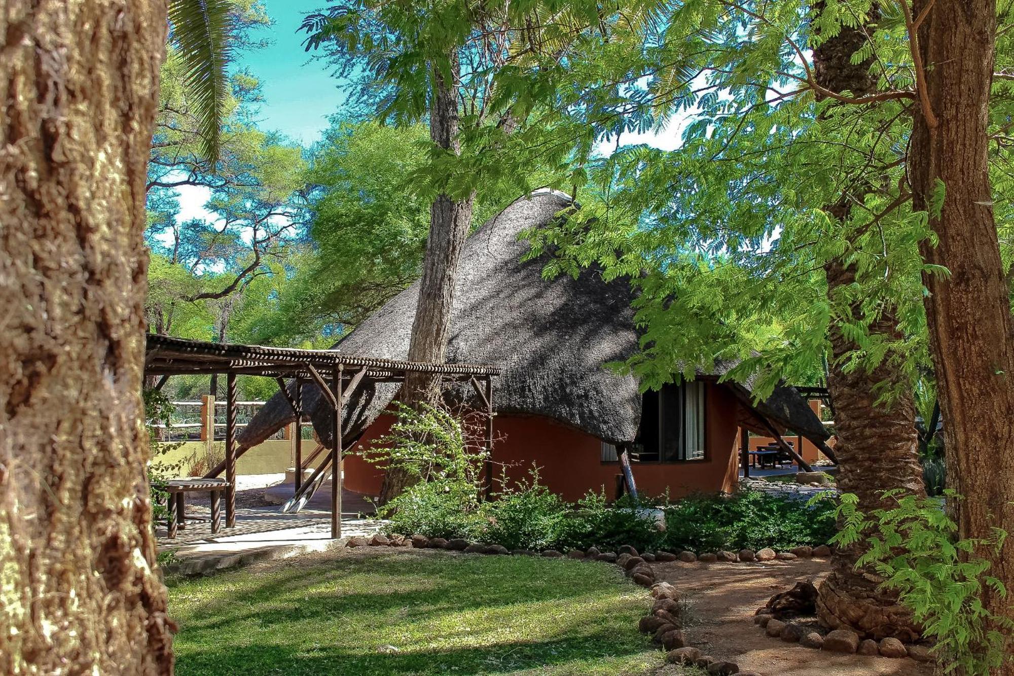 Omaruru Game Lodge Buitenkant foto